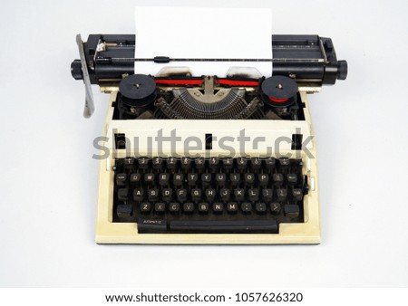 Antique Typewriter / Vintage Typewriter / Old Retro Typewriter