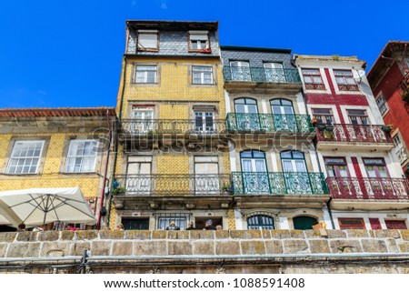 Porto, Ribeira houses