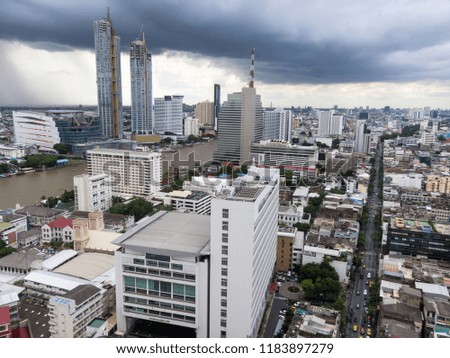 View of Bangkok in the rainy season Looking beyond, the rain is falling in the city.