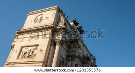 Victory gate with figues in munich architecture