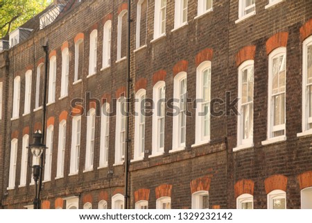 Building in London woth brick walls