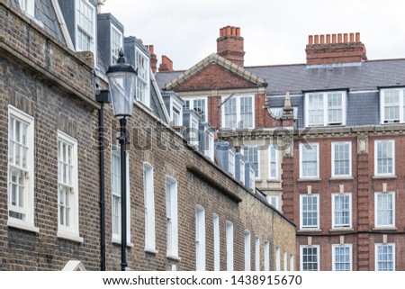 A street of upmarket London townhouses