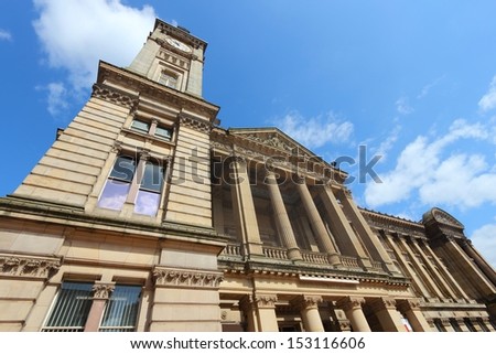Birmingham - Museum and Art Gallery with famous Big Brum clock tower. West Midlands, England.
