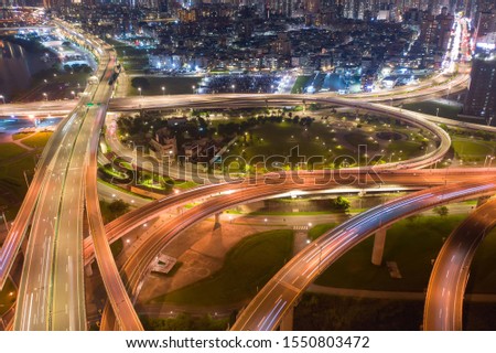 Taiwan, New Taipei City, the beautiful twists and turns of the river, reflecting the sky, bridges, city beautiful scenery.