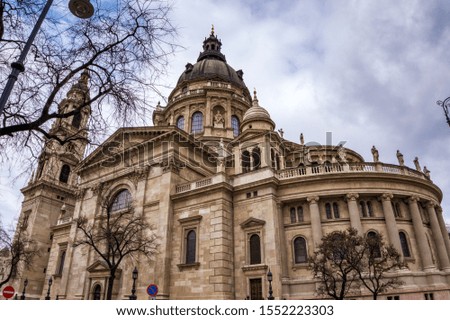 St. Stephen's Basilica. It is a Roman Catholic basilica in Budapest, Hungary.