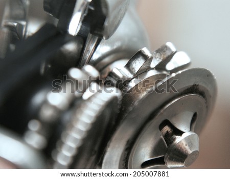 The gear metal wheel