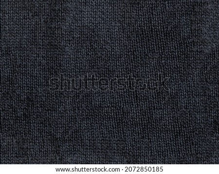 the texture of the knitted fabric with a front surface