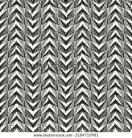 Monochrome Grain Stroke Textured Chevron Pattern