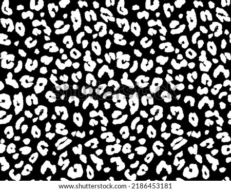 Leopard black and white texture seamless pattern. Vector illustration.