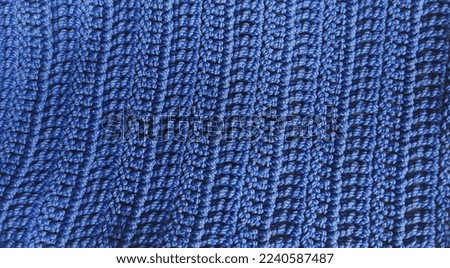 blue yarn with the simple pattern