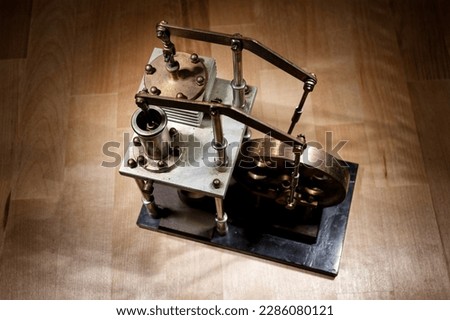 small construction of a working stirling engine with real shadows