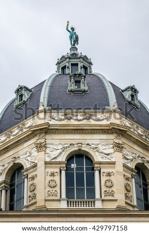 Architectural details of famous Museum of Natural History (Naturhistorisches Museum, 1889) in Vienna, Austria. Museum earliest collections of artifacts were begun over 250 years ago.