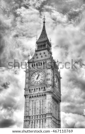 Artistic Black & White - Big Ben, London
