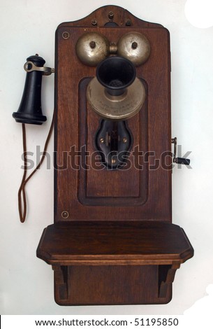 Old antique crank phone