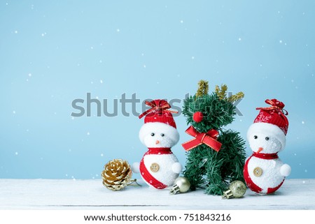 Snowman and Christmas Reindeer. Christmas holiday celebration concept.